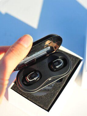 Comfom Wireless Earbuds Black